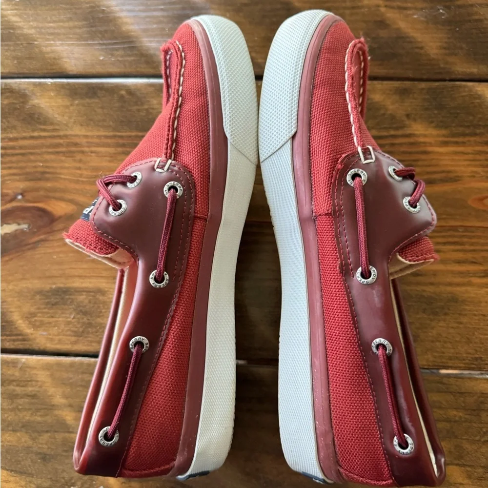 Men’s Sperry Boat Bahama Shoes size 9. Red